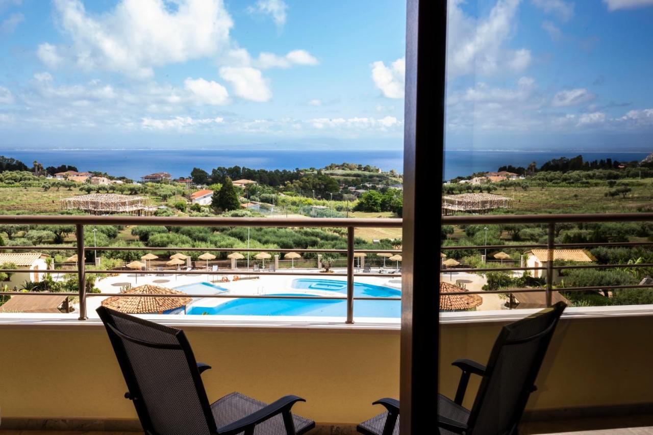 Hotel Santa Chiara Capo Vaticano Esterno foto