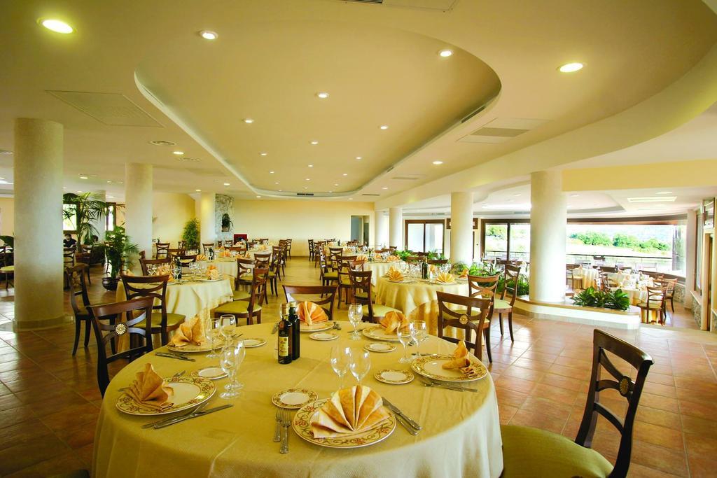 Hotel Santa Chiara Capo Vaticano Esterno foto