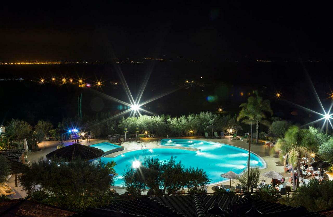 Hotel Santa Chiara Capo Vaticano Esterno foto